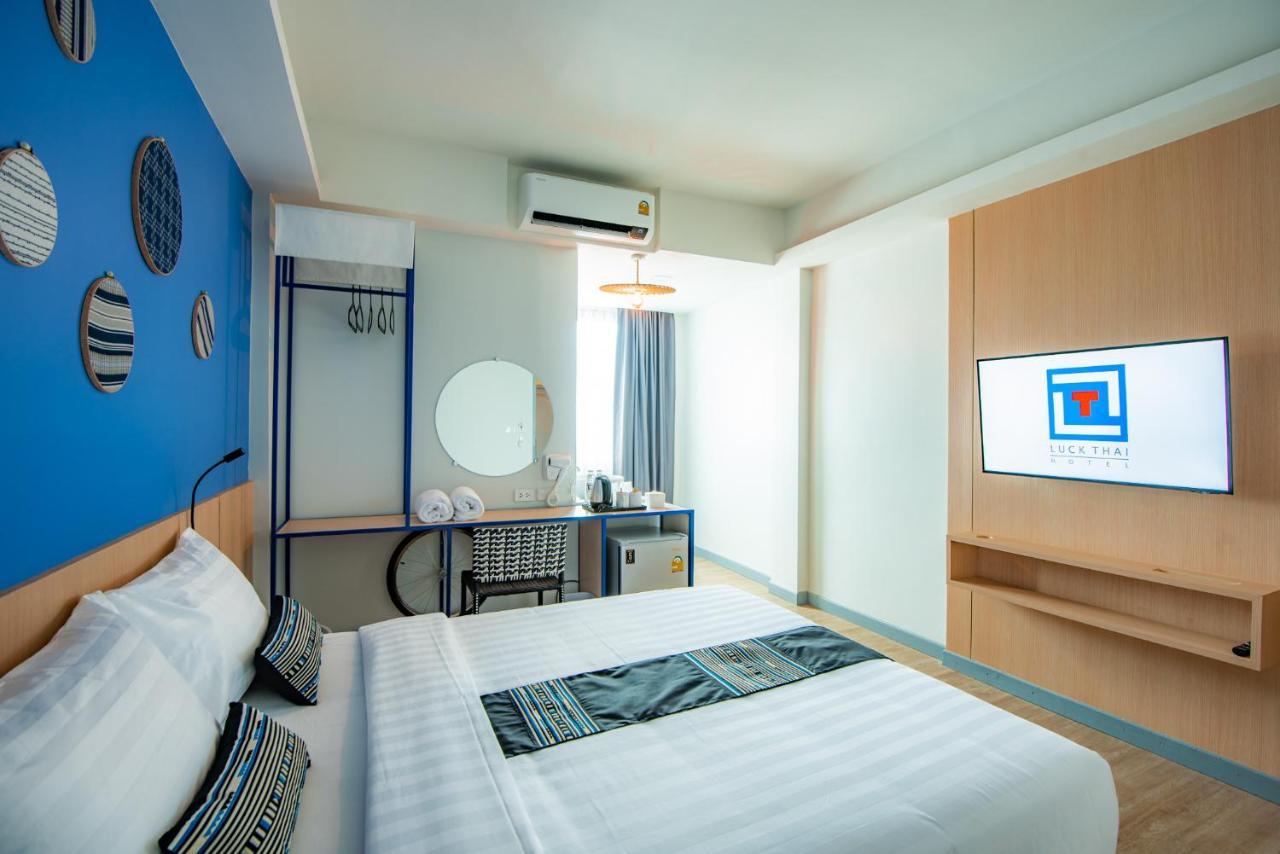 Luck Thai Hotel Chiang Mai Esterno foto