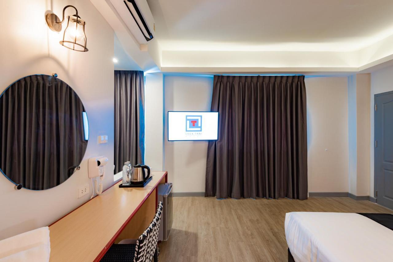 Luck Thai Hotel Chiang Mai Esterno foto