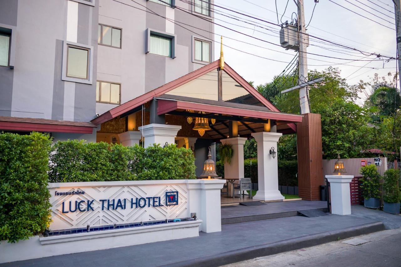 Luck Thai Hotel Chiang Mai Esterno foto